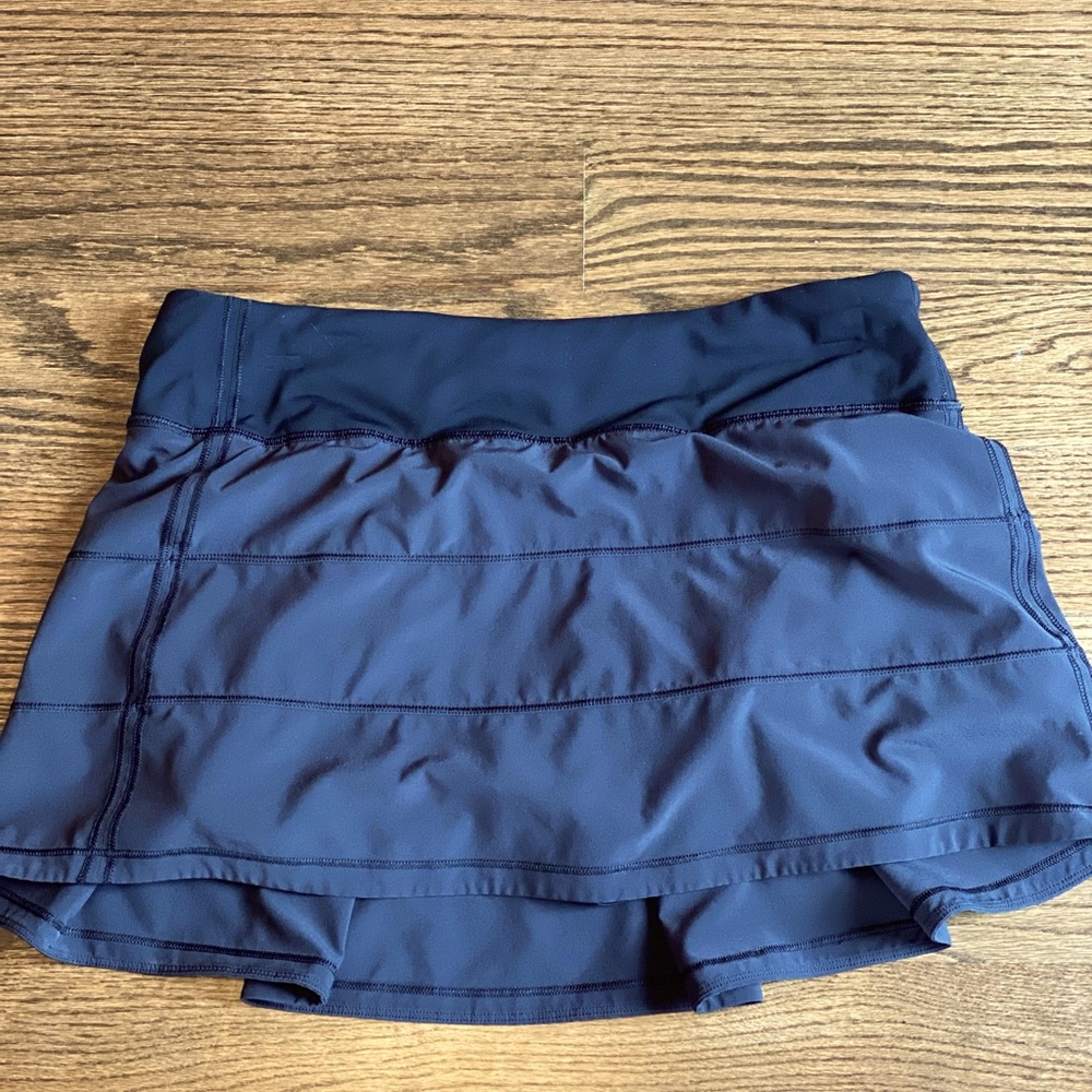 lululemon Pace Rival Mid Rise Skirt, size 8